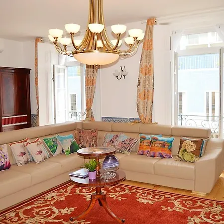Chiado 3 Bedroom Luxury Lisbona